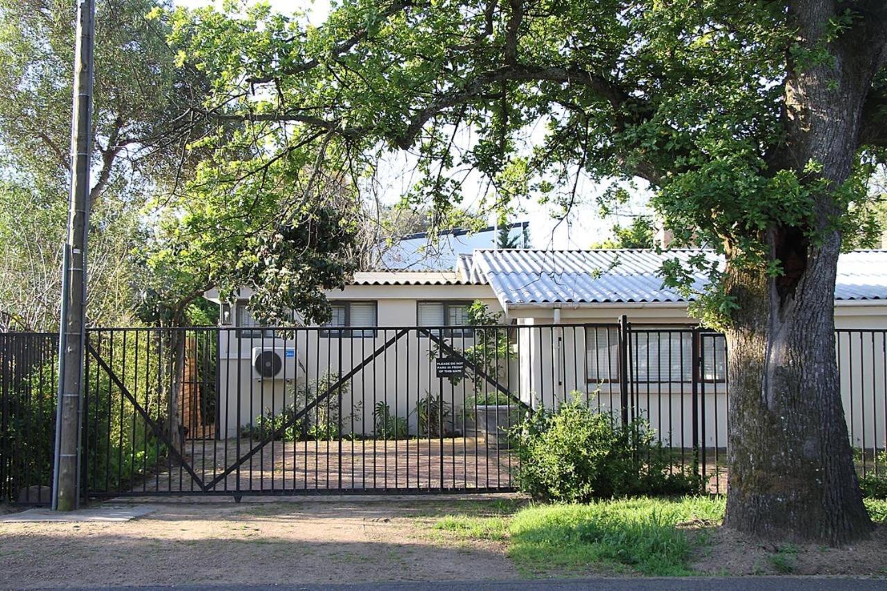 Courtyard Studio Lights And Wi Fi During Load Shedding Stellenbosch Eksteriør billede